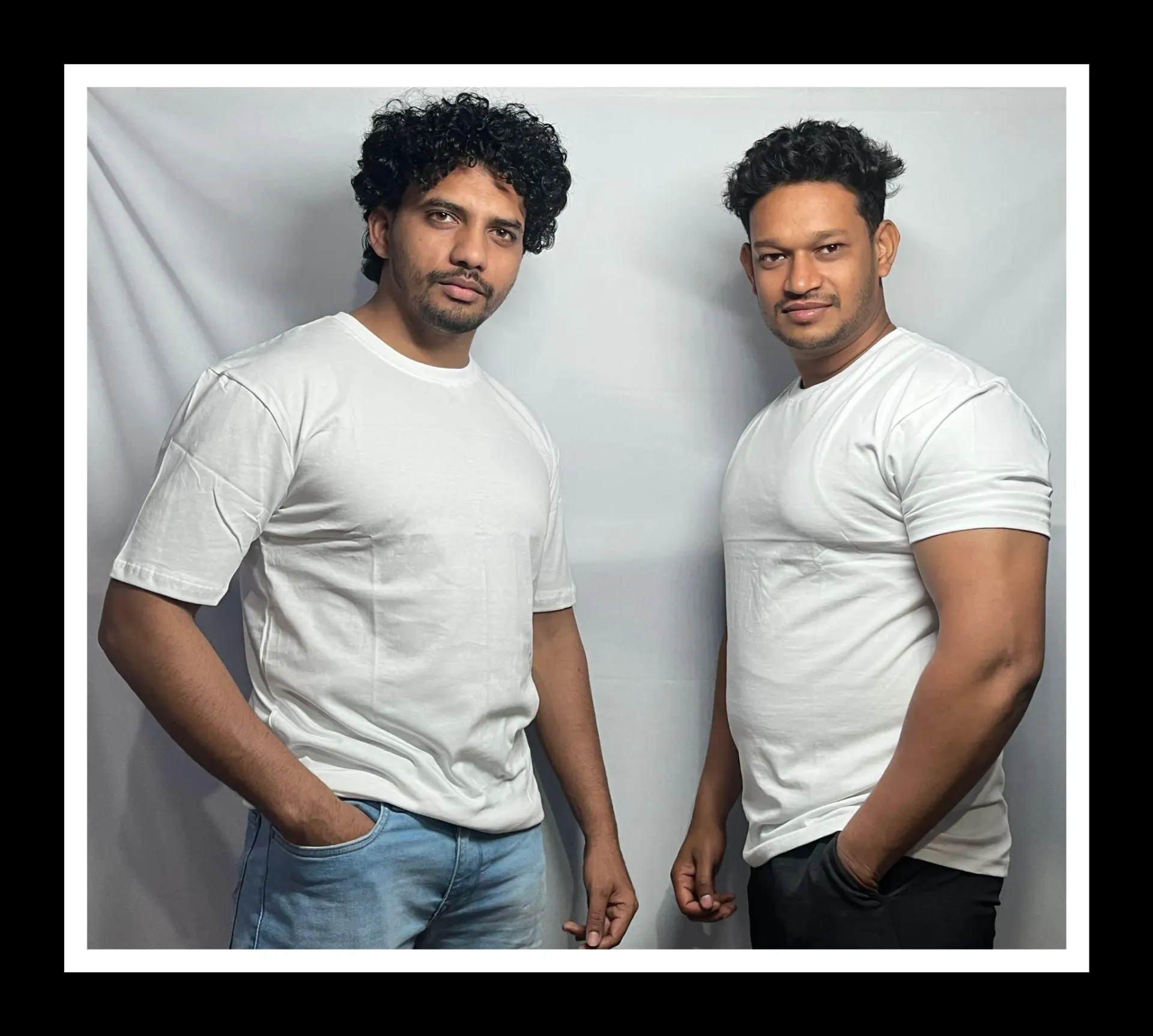 REGULAR FIT T-SHIRT (M, BLACK)